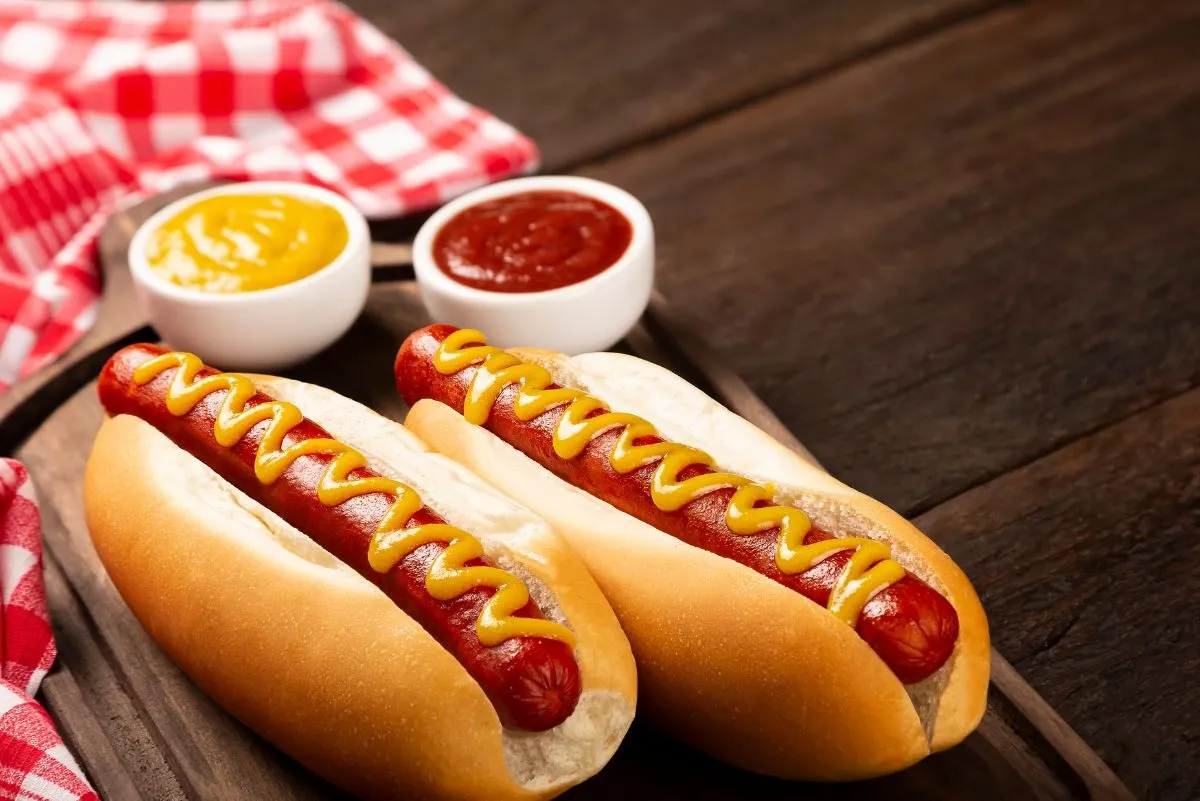 hot-dogs-e1673488524148